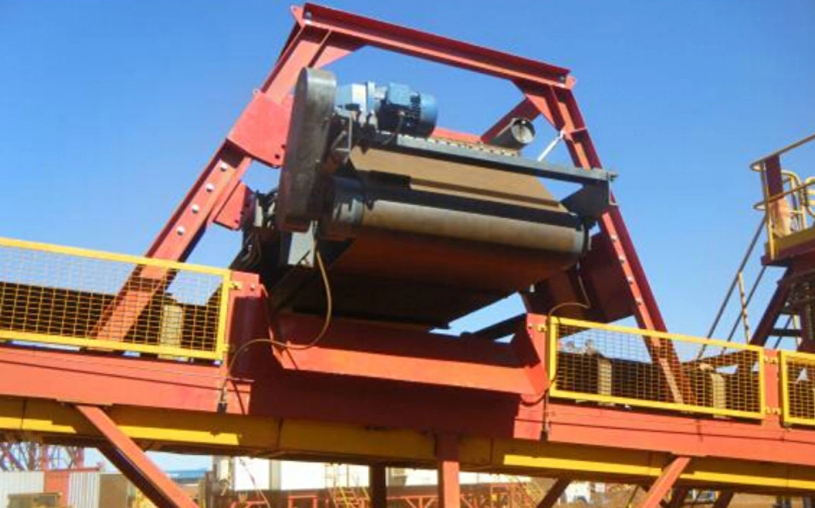 Самоочищающиеся постоянные магнитные подвесные железоотдедители легкого типа (3)